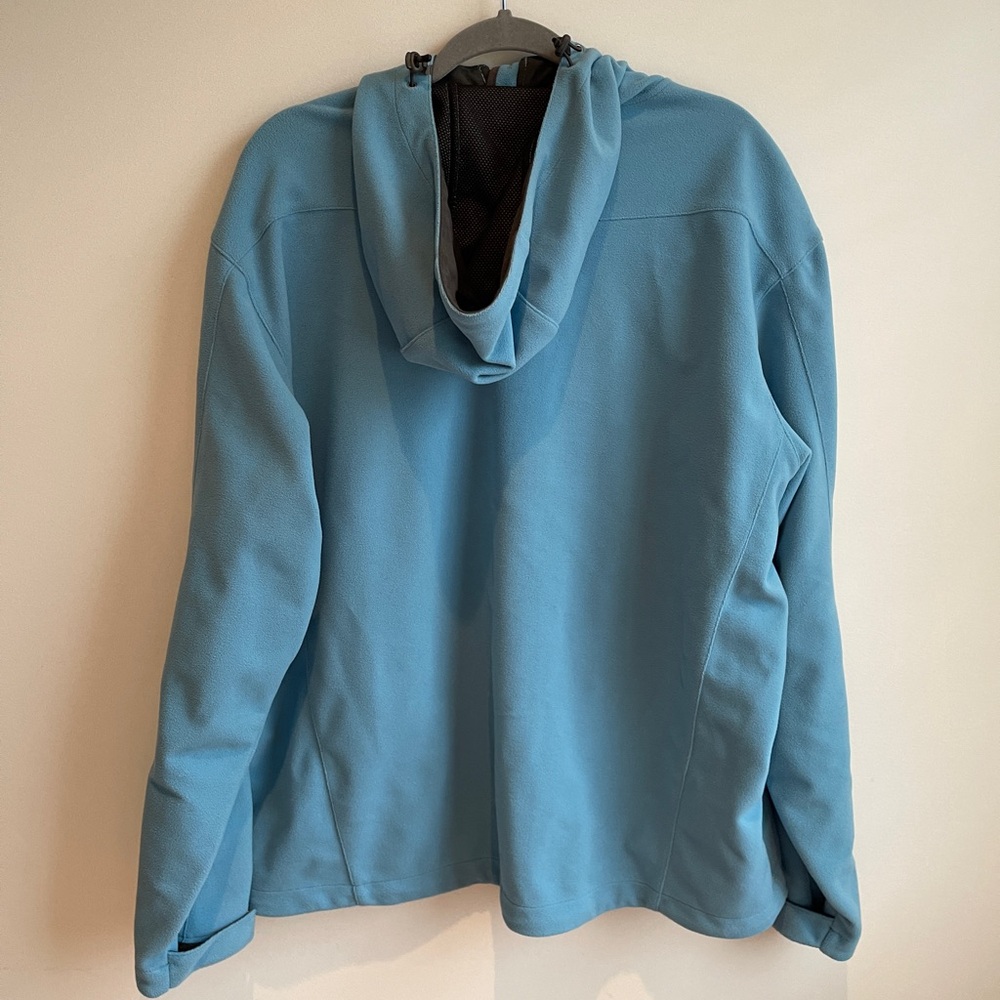 North Face Windbreaker - image 2